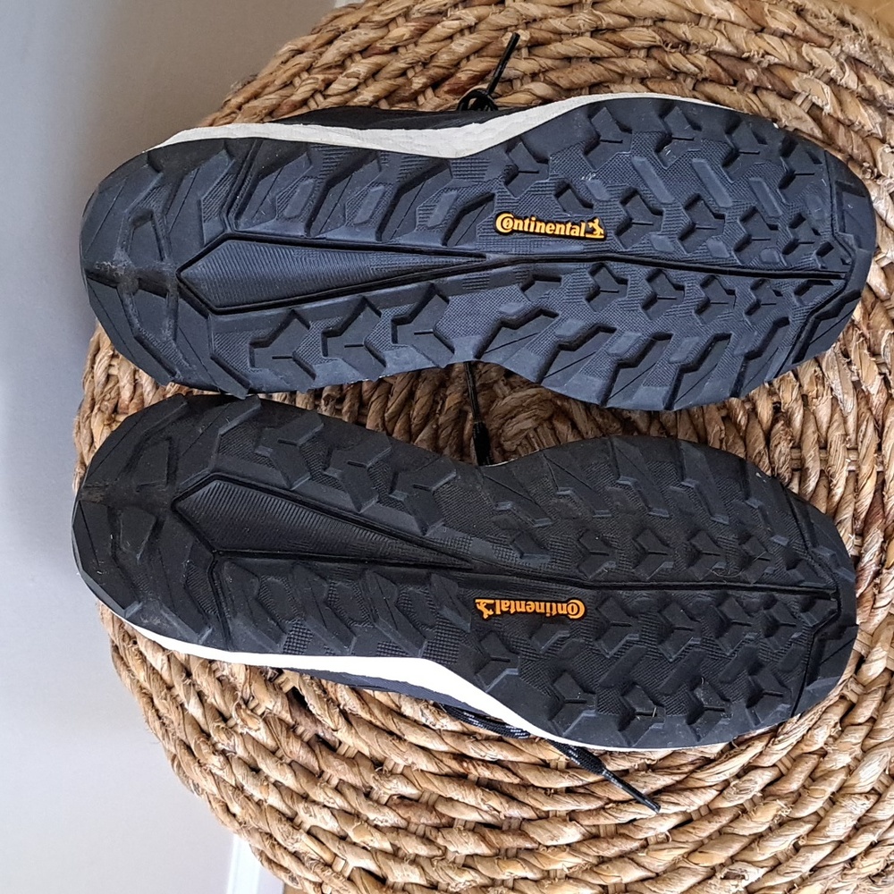 Adidas Womens Terrex Free Hiker 2.0 Low Hiking/Trail Sneakers Core Black S-6.5 - Picture 7 of 10